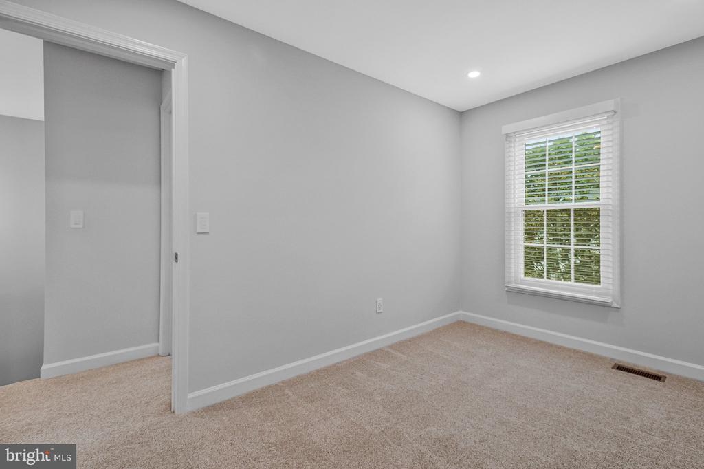 6133 JOUST LANE