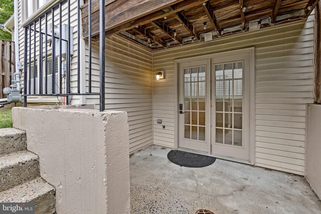 6133 JOUST LANE