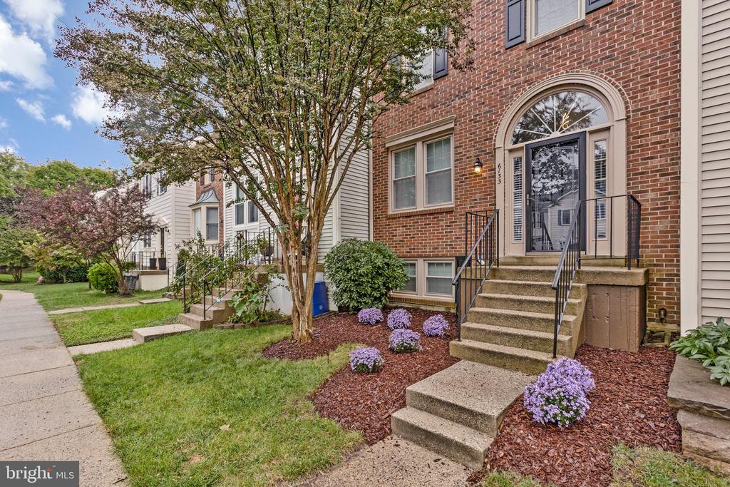 6133 JOUST LANE