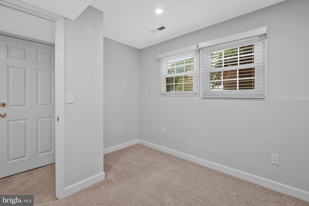 6133 JOUST LANE