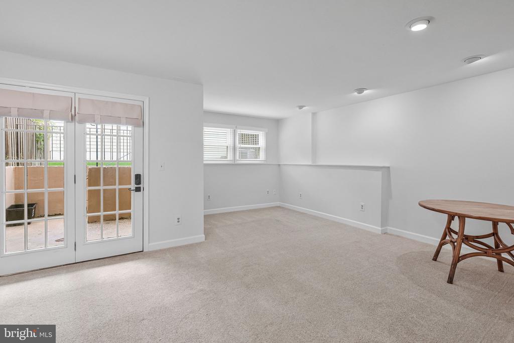 6133 JOUST LANE