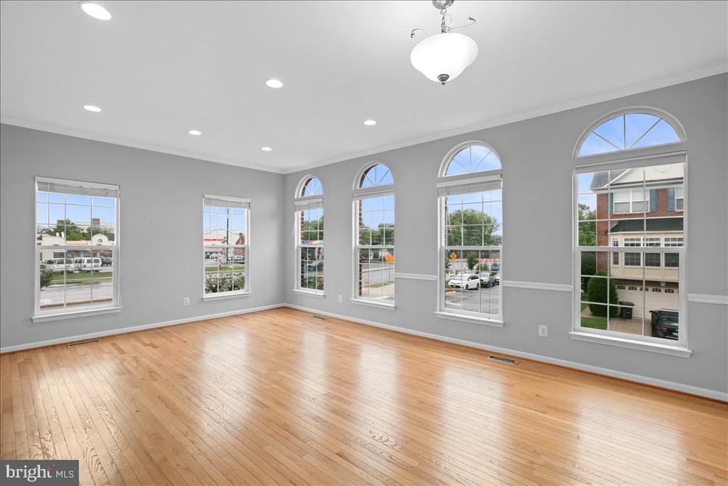 6350 REGAL OAK DRIVE