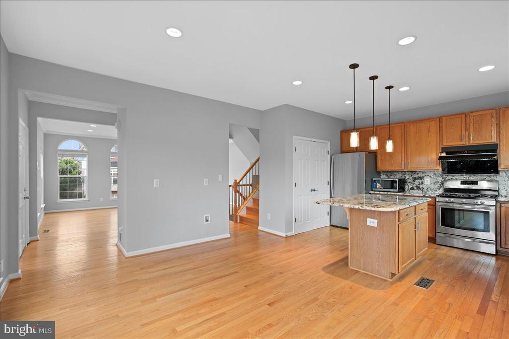 6350 REGAL OAK DRIVE