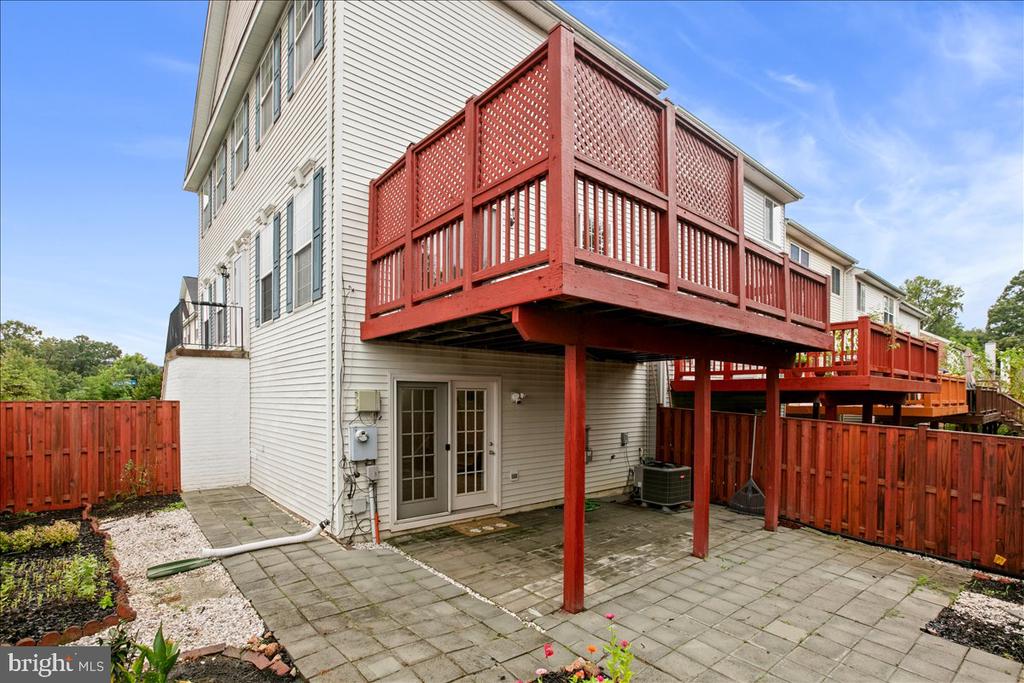 6350 REGAL OAK DRIVE