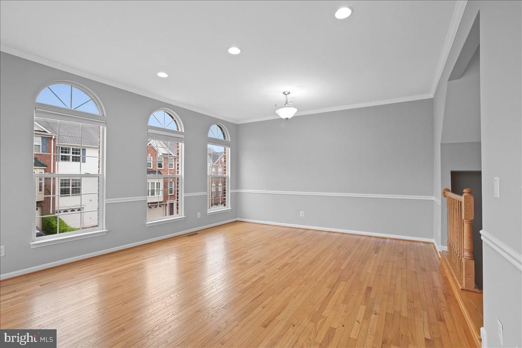 6350 REGAL OAK DRIVE