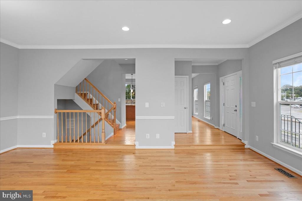 6350 REGAL OAK DRIVE