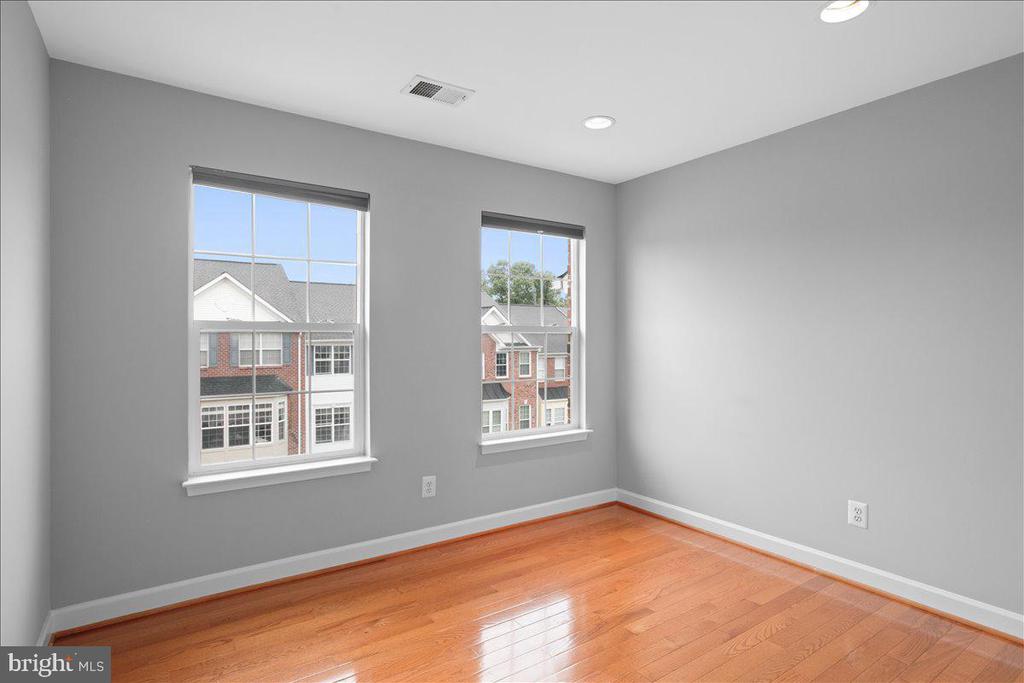 6350 REGAL OAK DRIVE