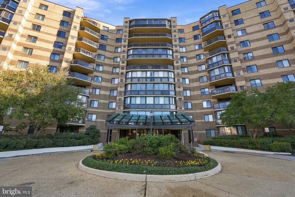 8350 GREENSBORO DRIVE Unit: 424