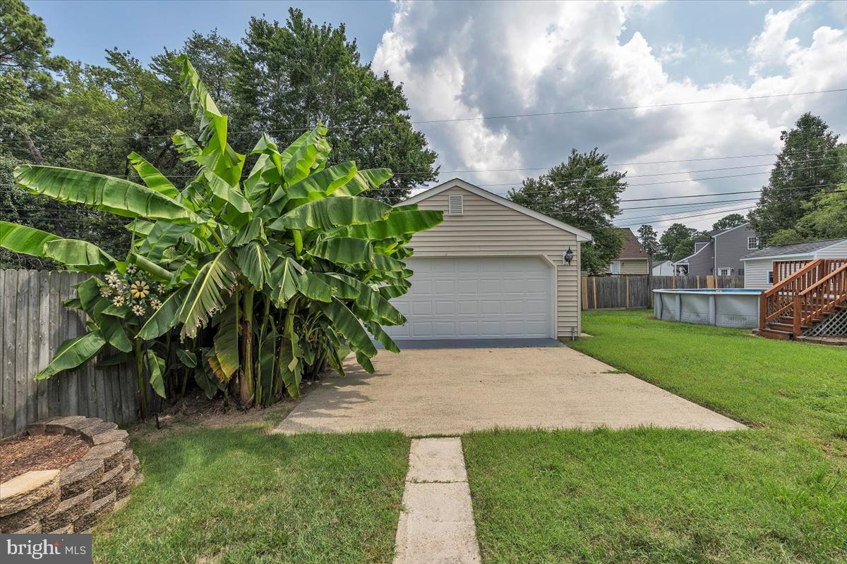 9717 Paragon Dr