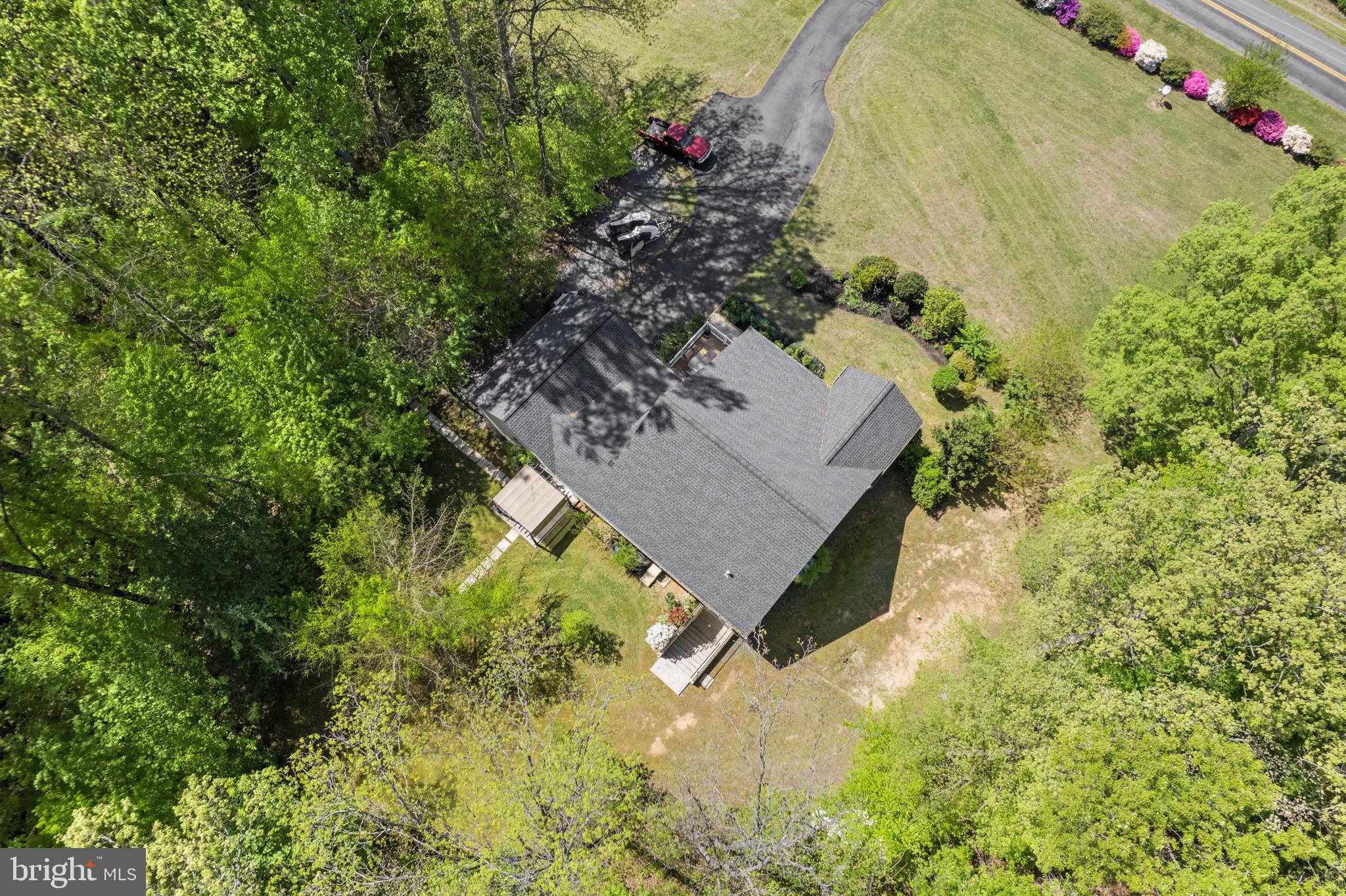 3704 Elk Creek Rd