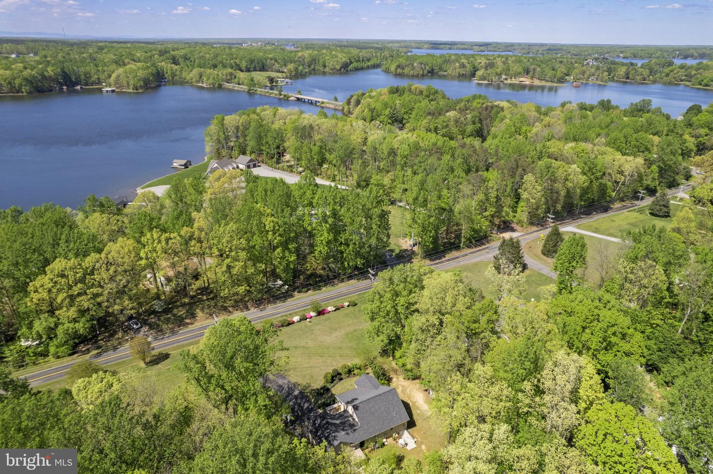 3704 Elk Creek Rd