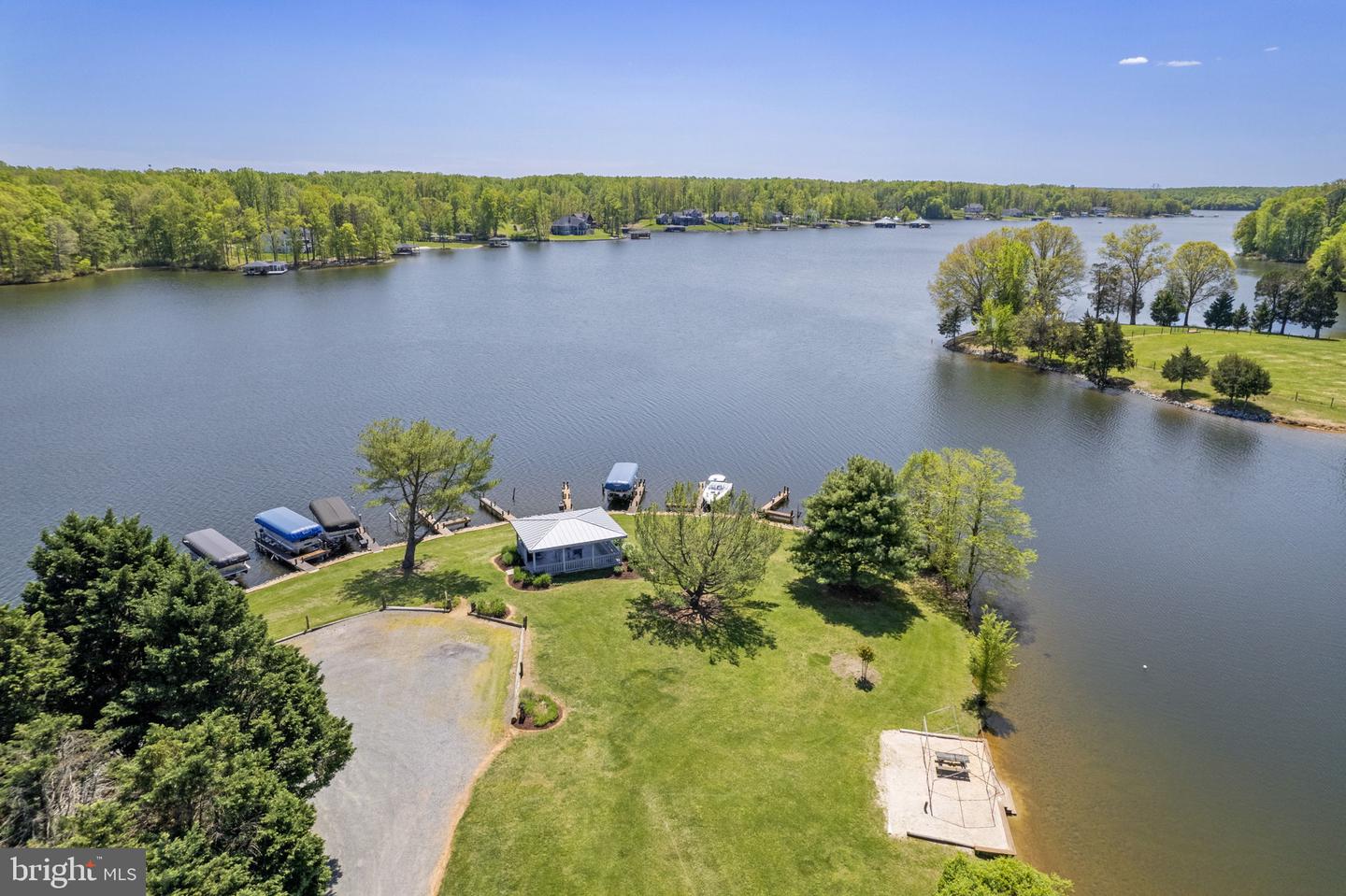 3704 Elk Creek Rd