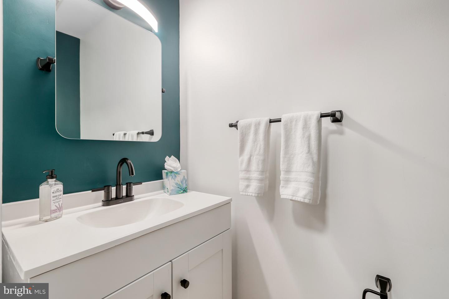 131 Davis Ave SW