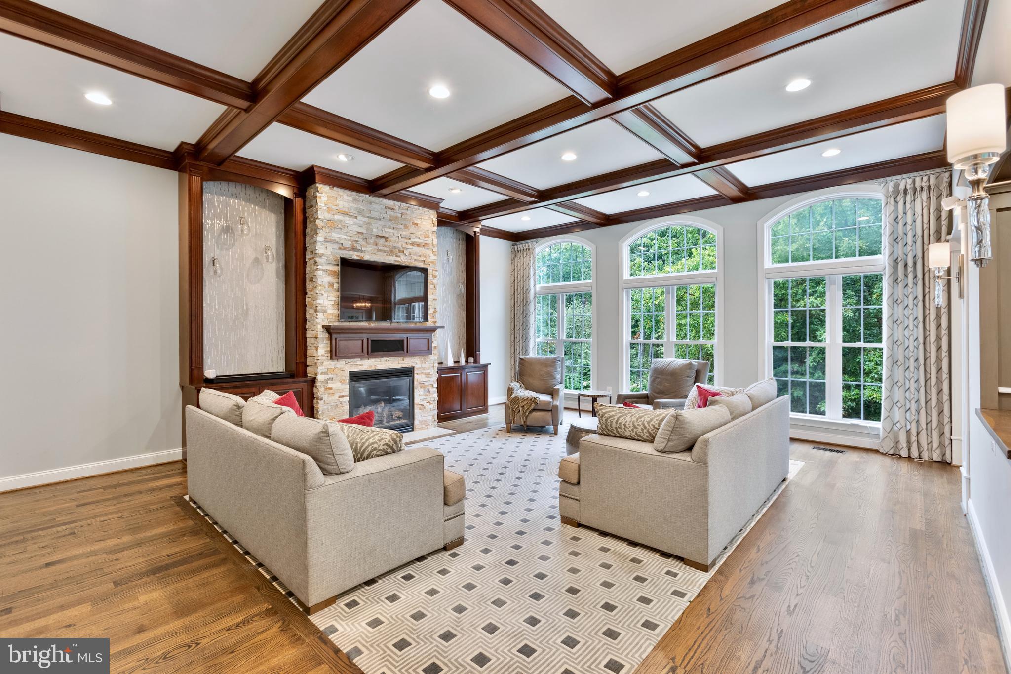 18951 Canoe Landing Ct