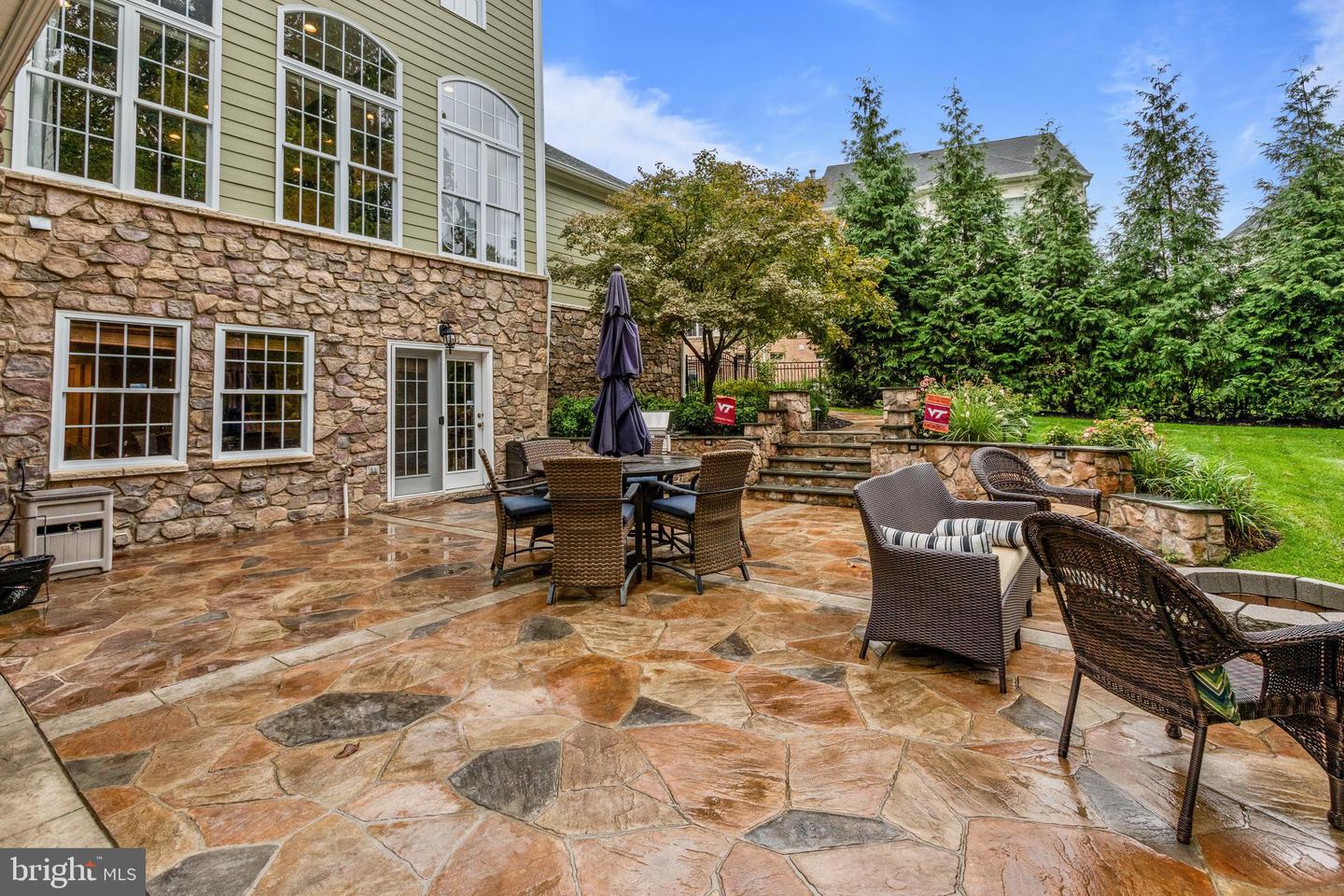 18951 Canoe Landing Ct