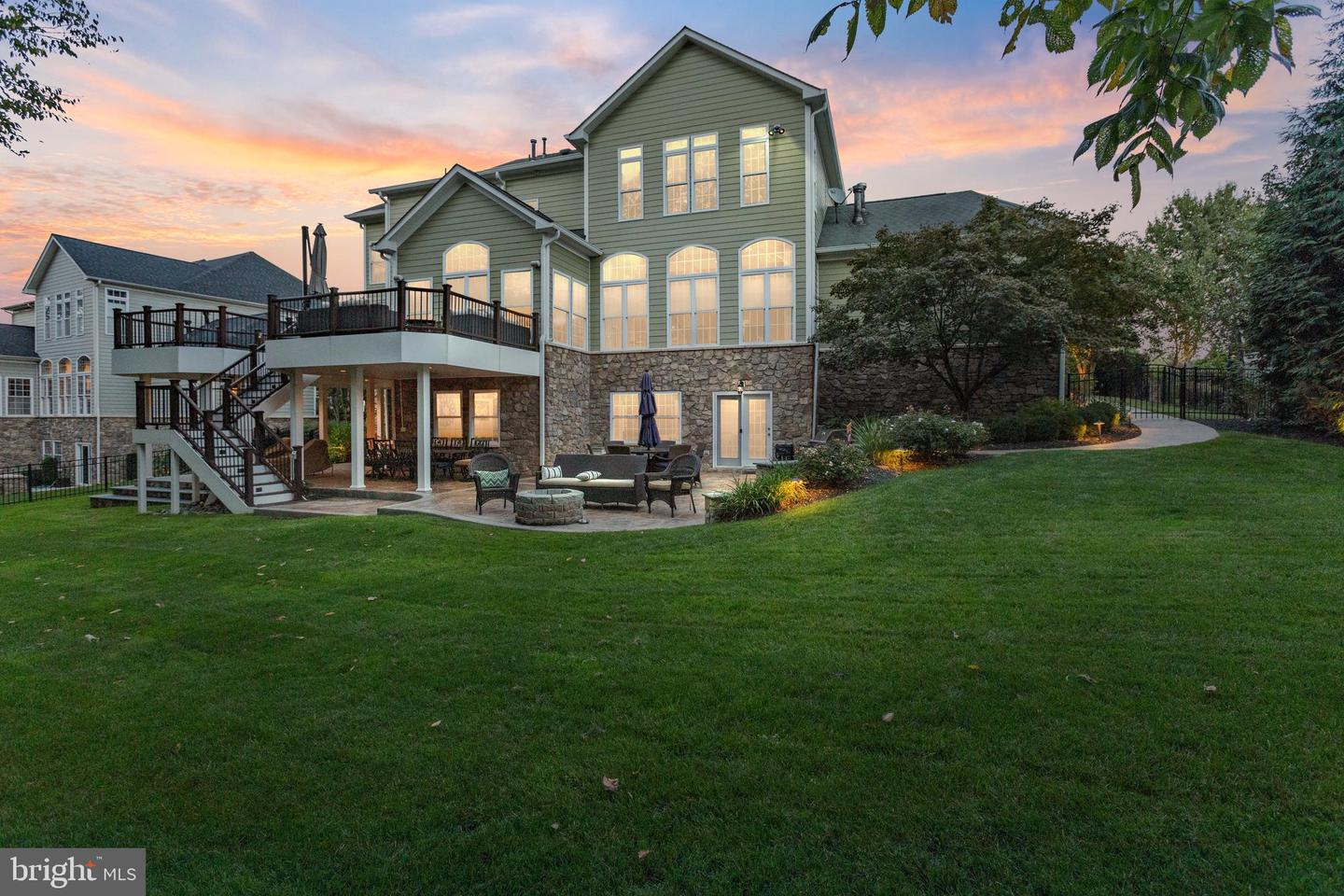 18951 Canoe Landing Ct