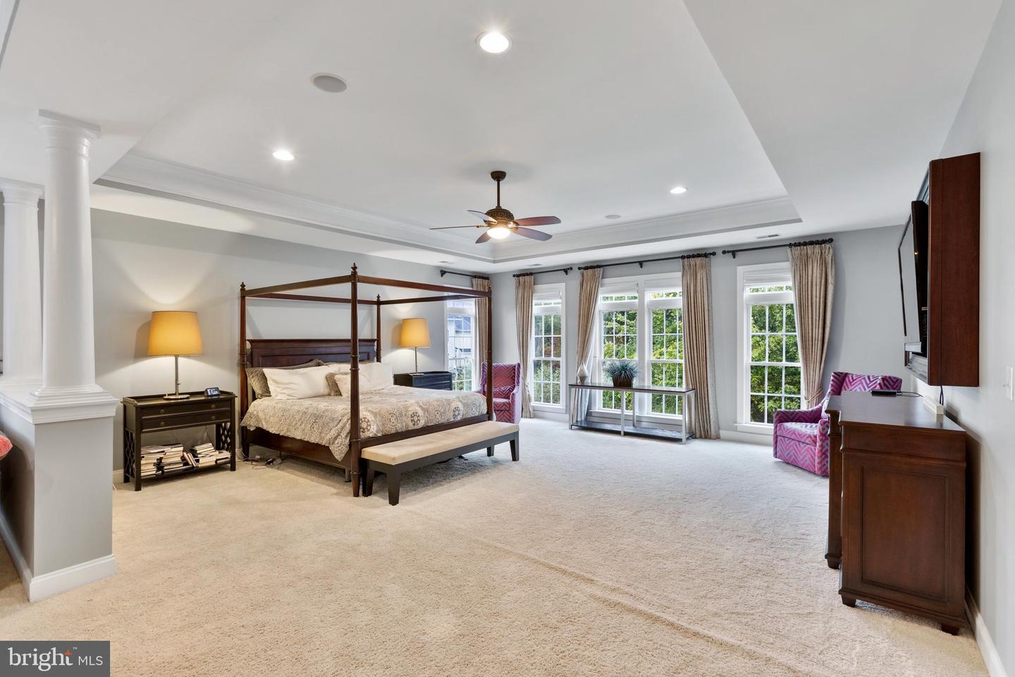 18951 Canoe Landing Ct