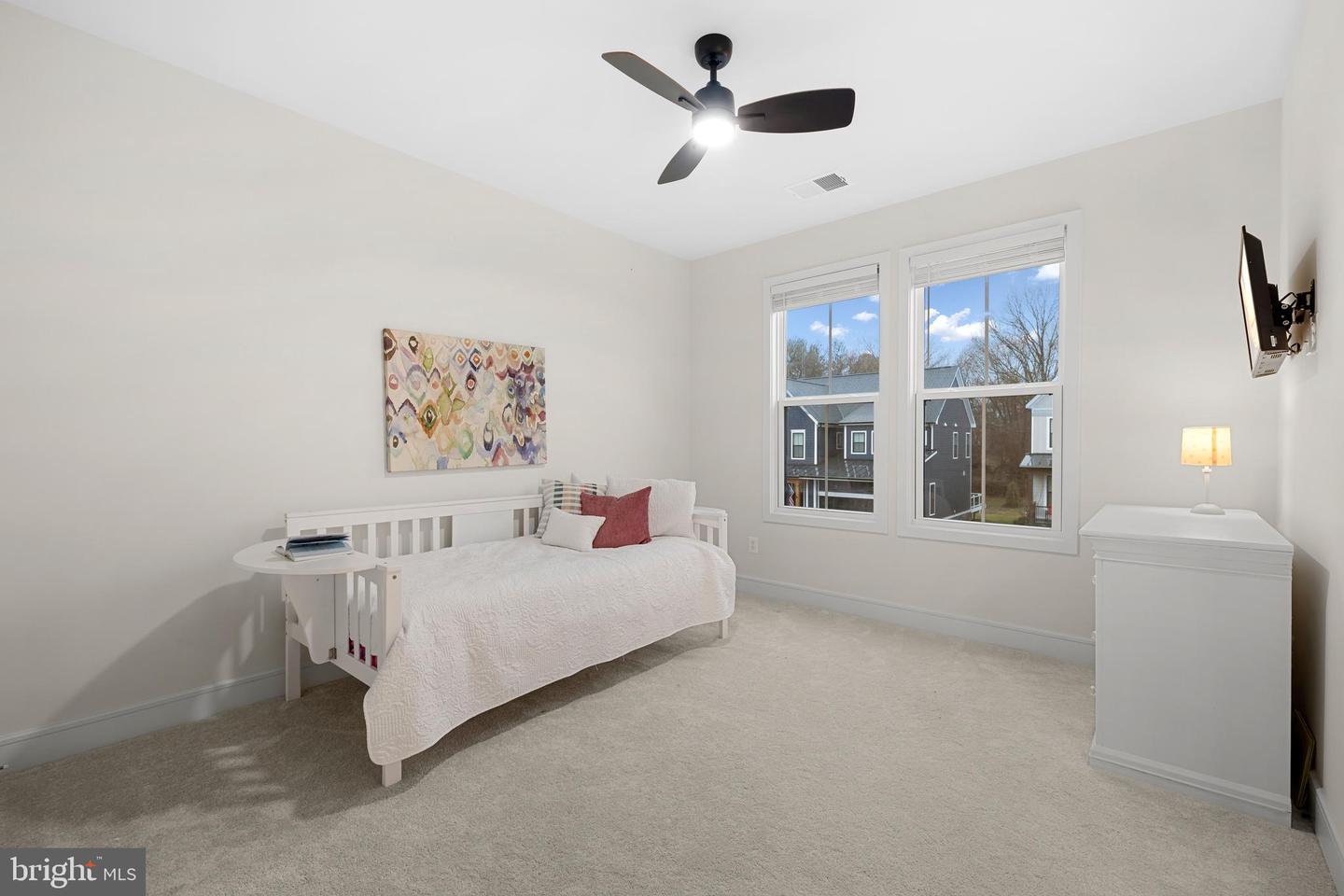 24016 Littleleaf Ct