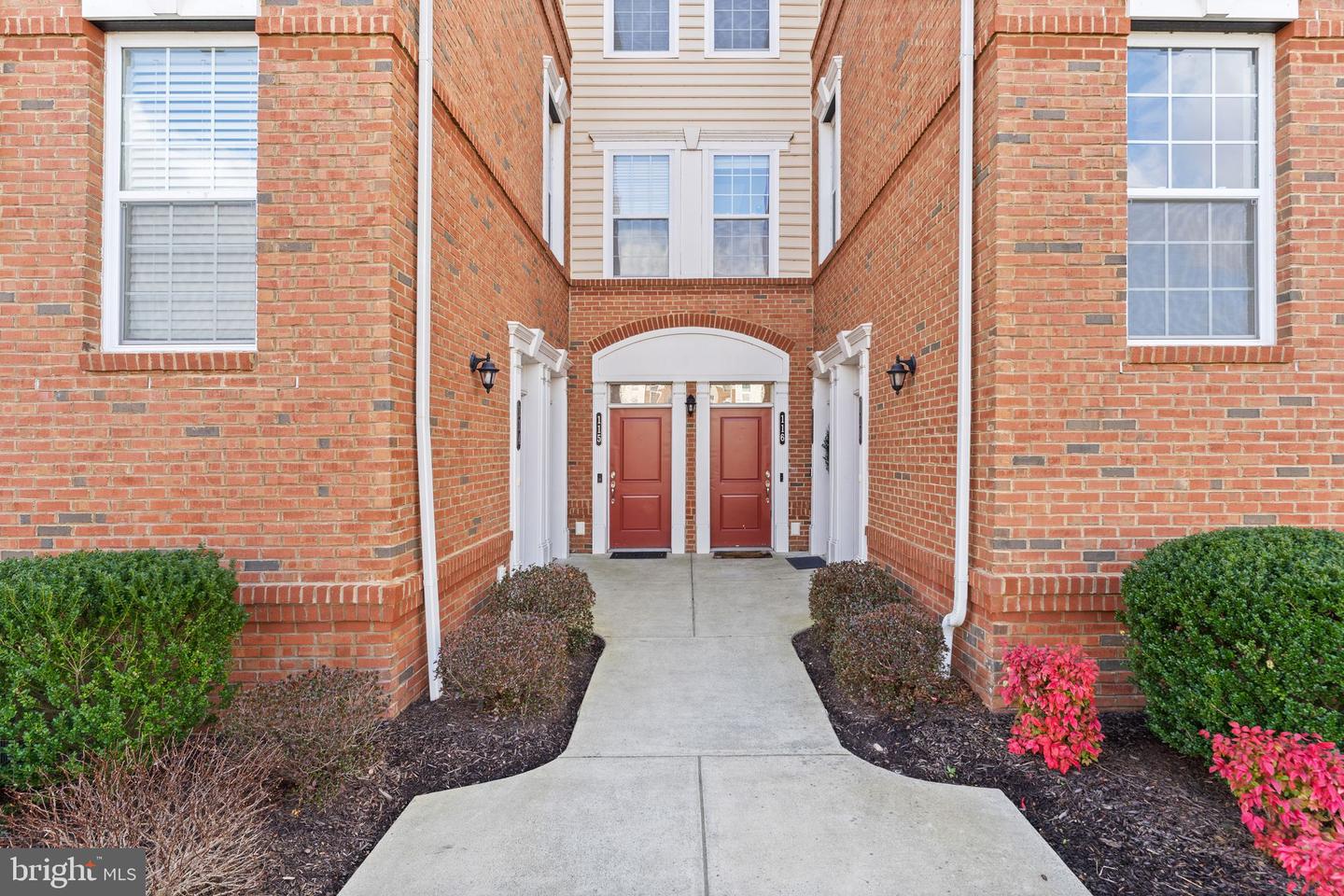 23297 Southdown Manor Ter #116