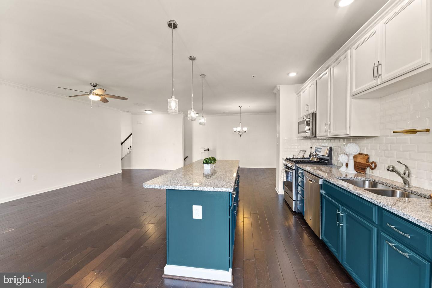 23297 Southdown Manor Ter #116