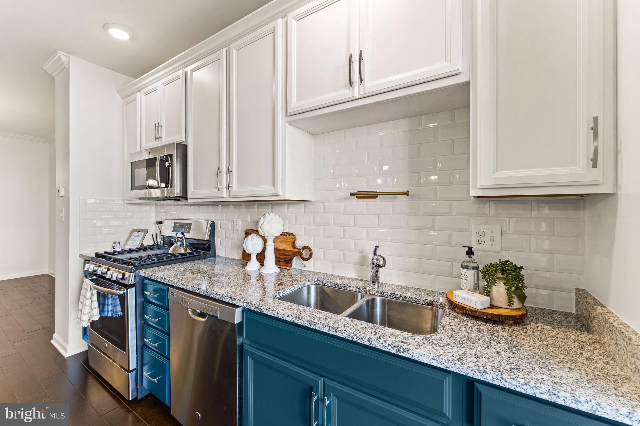 23297 Southdown Manor Ter #116