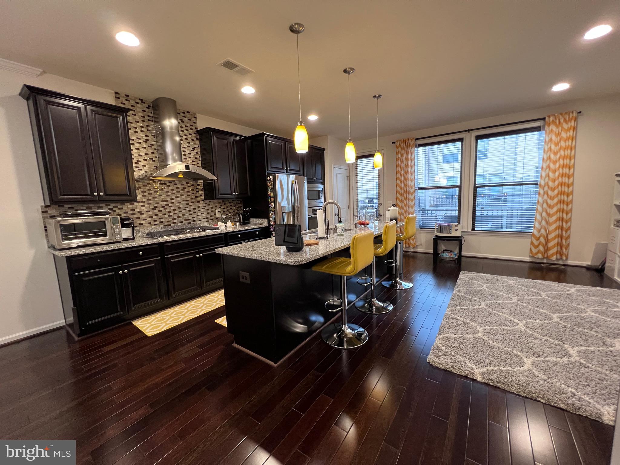23391 Epperson Sq