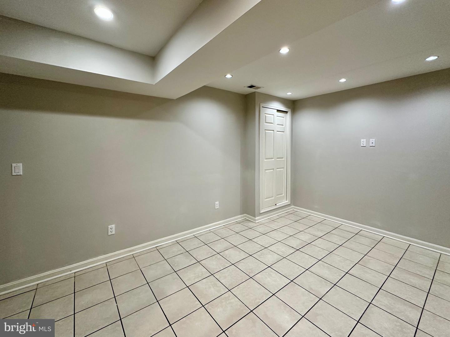 1212 Brethour Ct