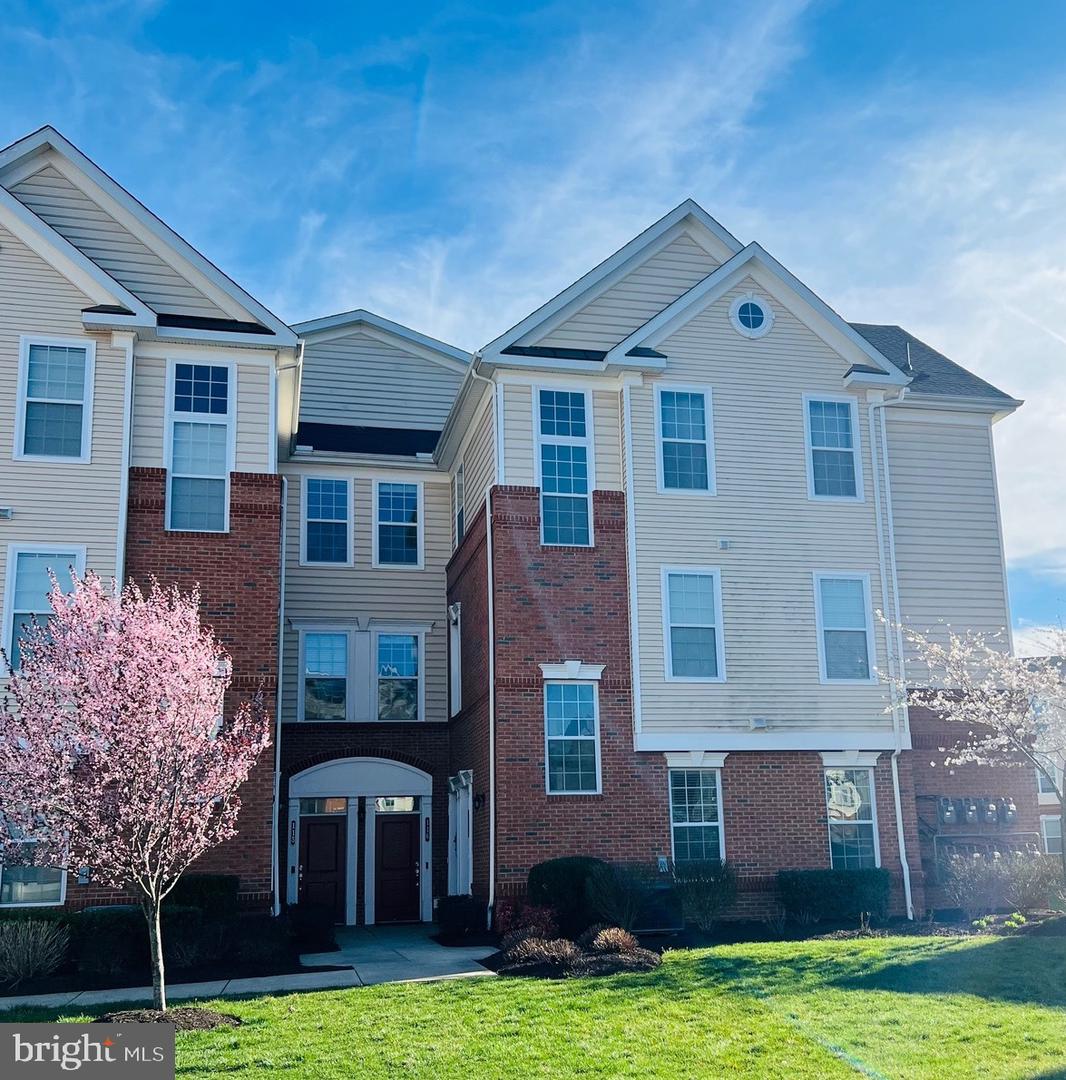 23297 Southdown Manor Ter #116