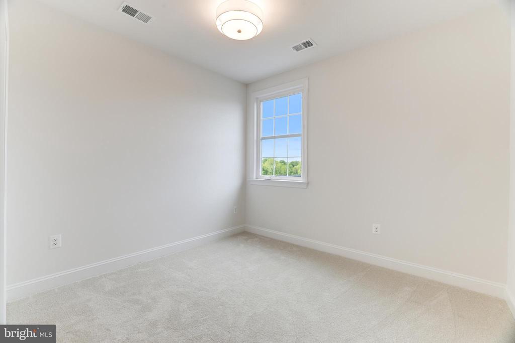 19143 Huntridge Preserve Ct