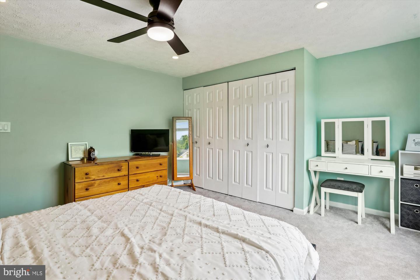 342 Samantha Dr