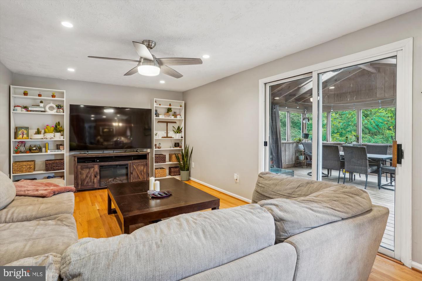 342 Samantha Dr