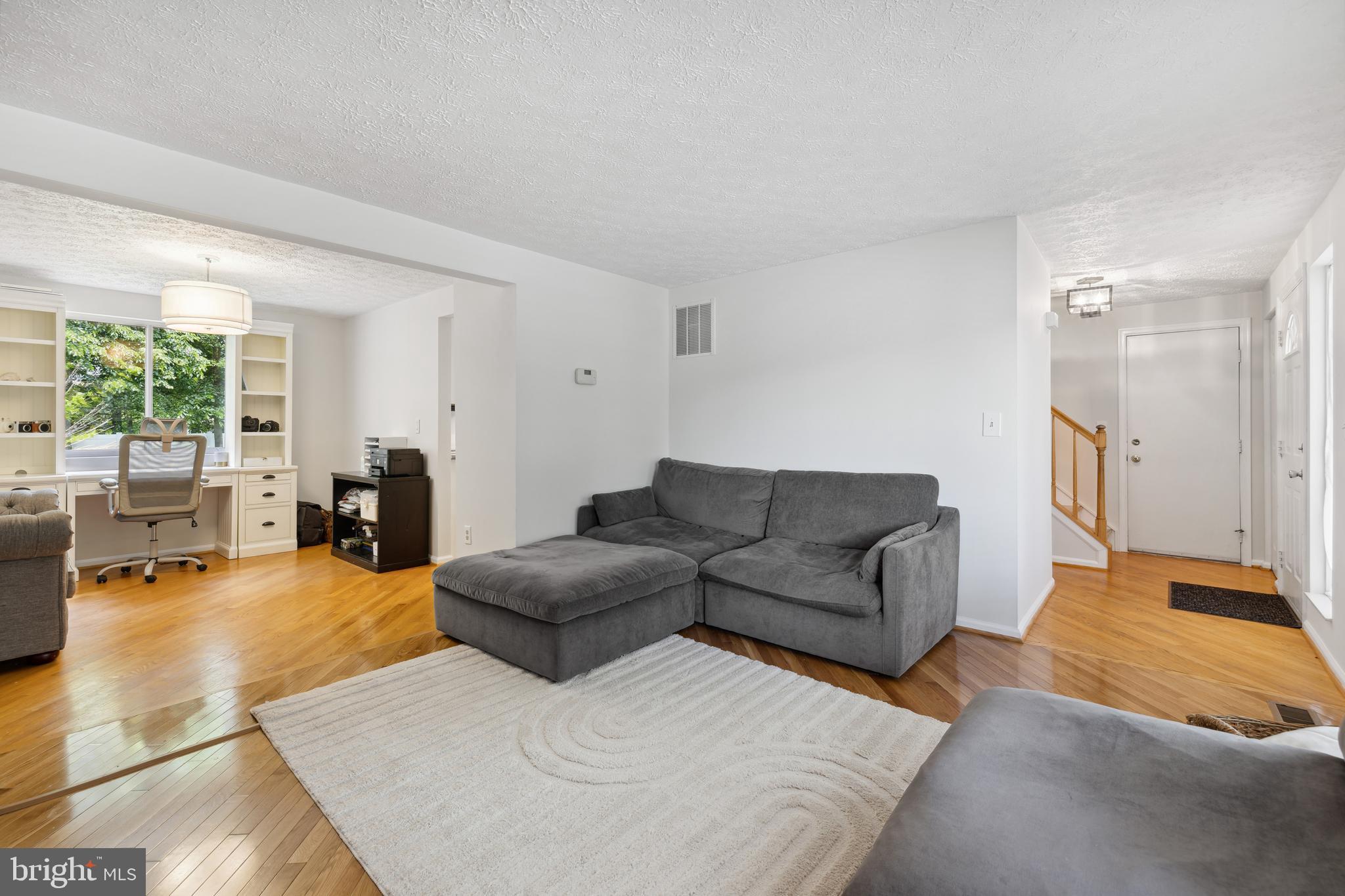 352 Samantha Dr