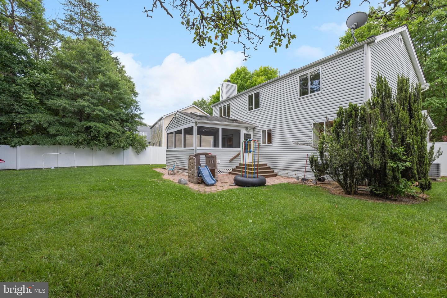 352 Samantha Dr