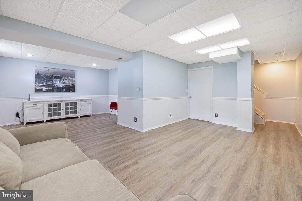 352 Samantha Dr