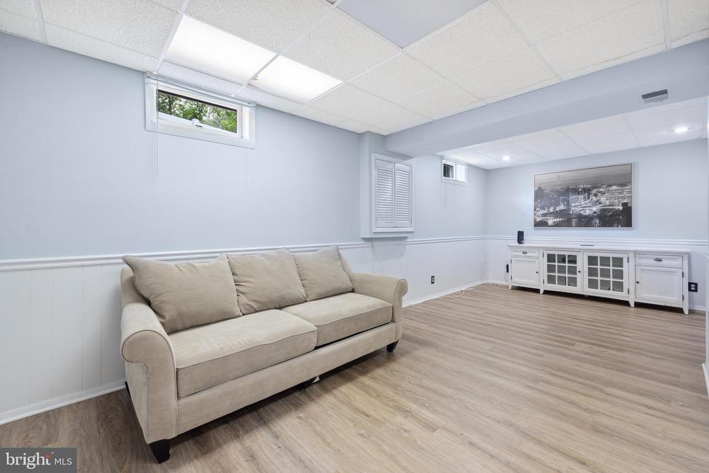 352 Samantha Dr
