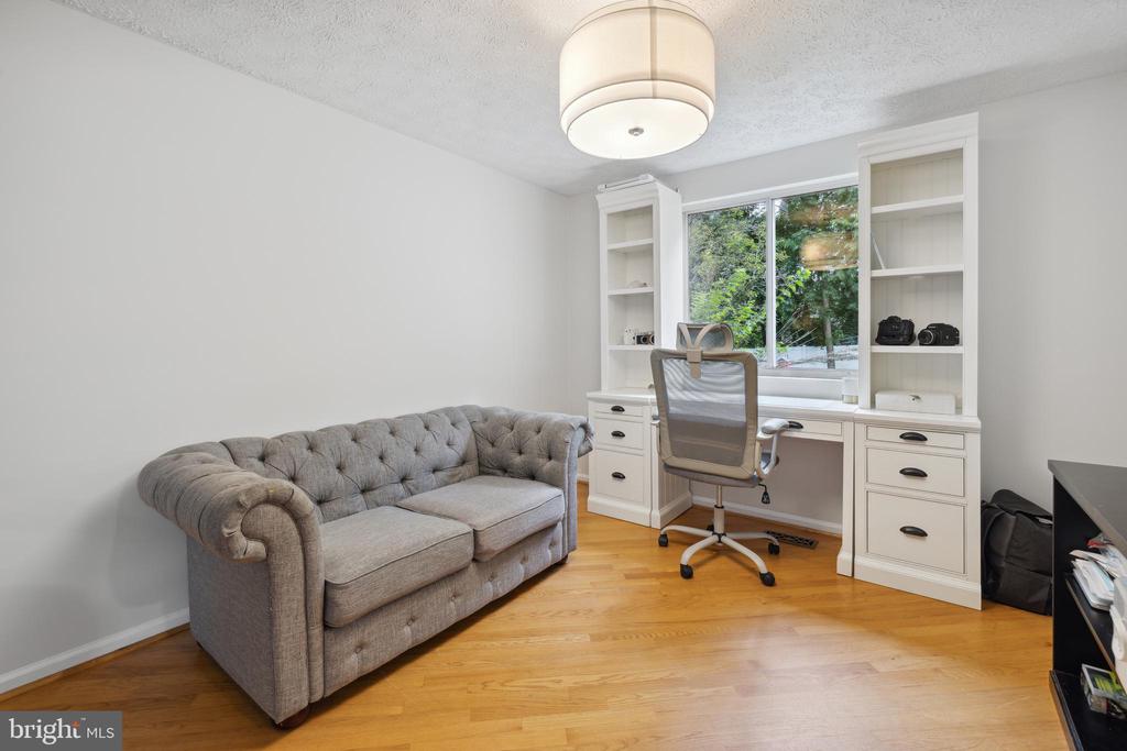 352 Samantha Dr