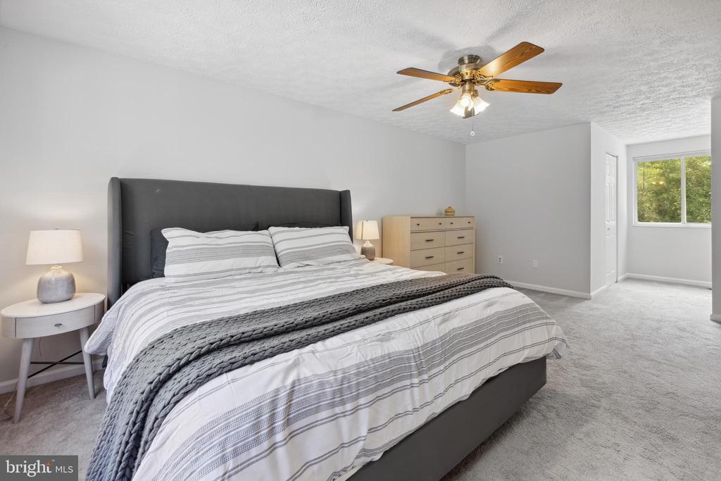 352 Samantha Dr