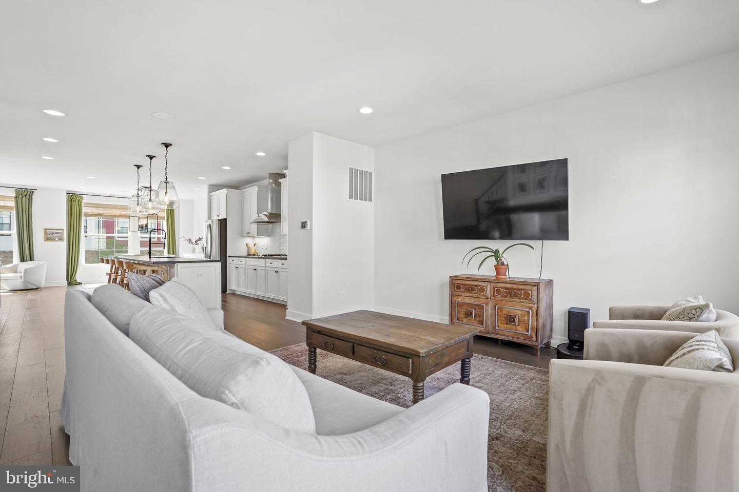 25426 Nichols Orchard Ter