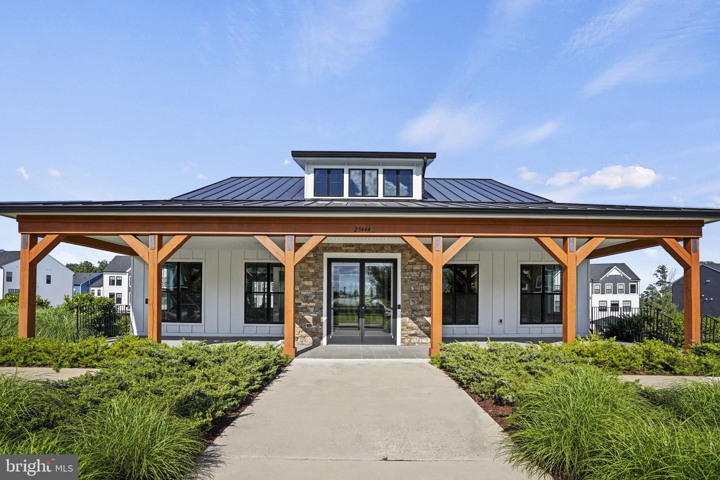 25426 Nichols Orchard Ter