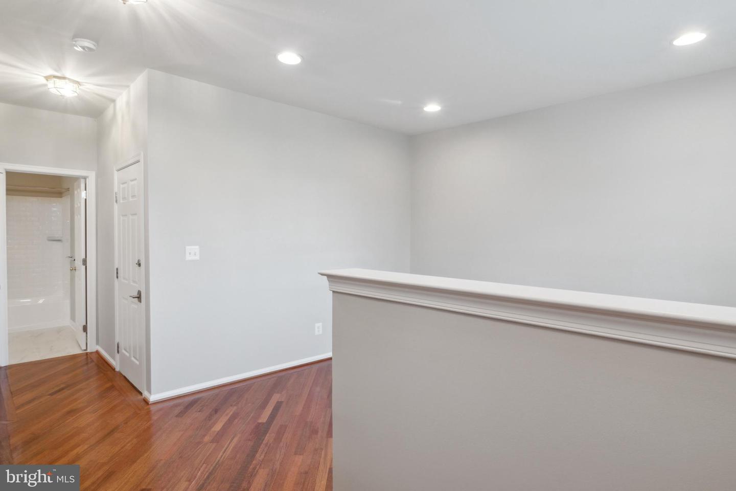 42762 LONGWORTH TER