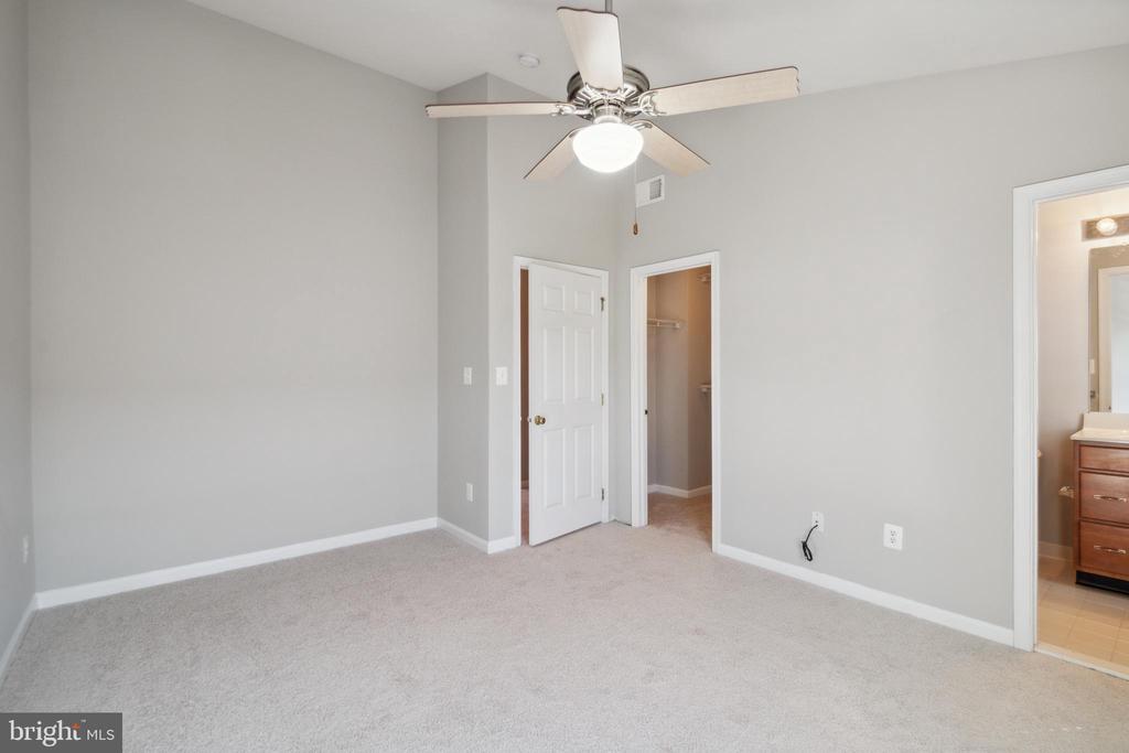 42762 LONGWORTH TER