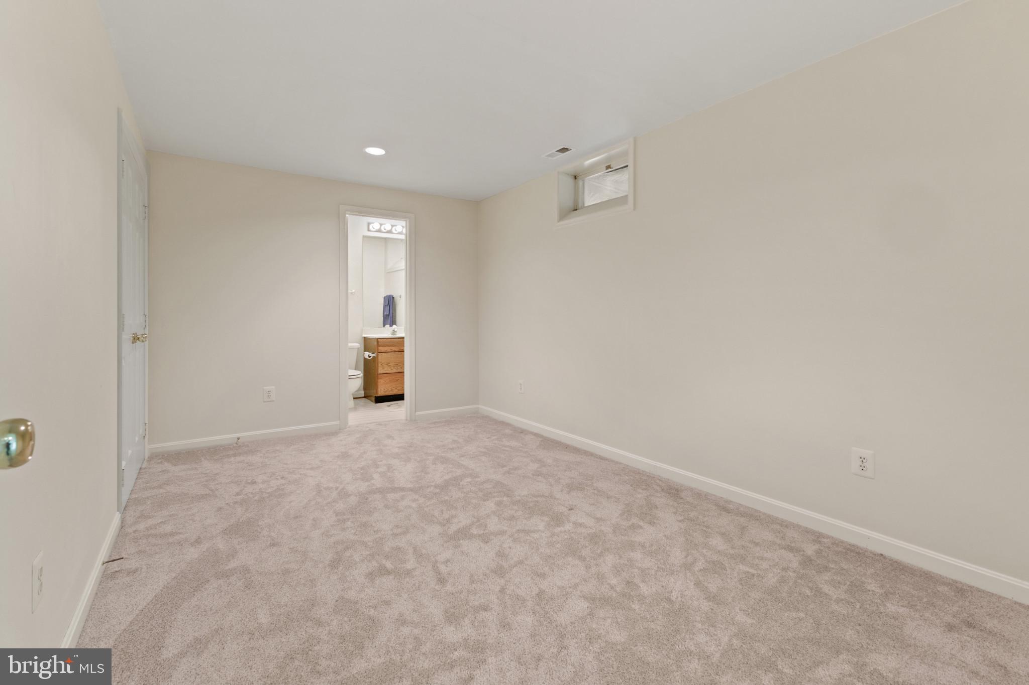 606 Jason Ct