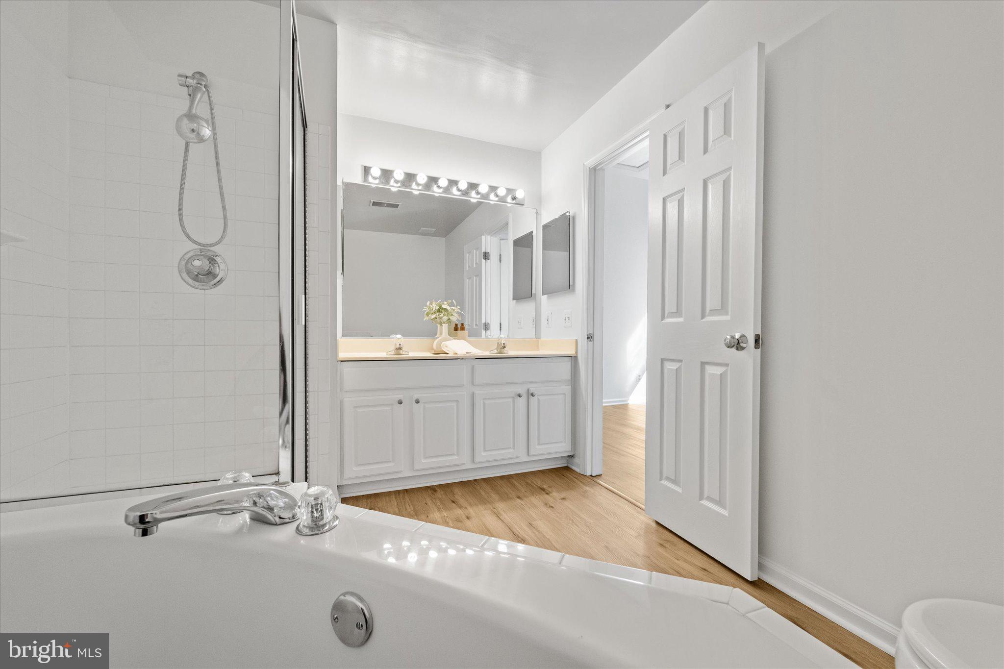 21566 Harvest Green Ter