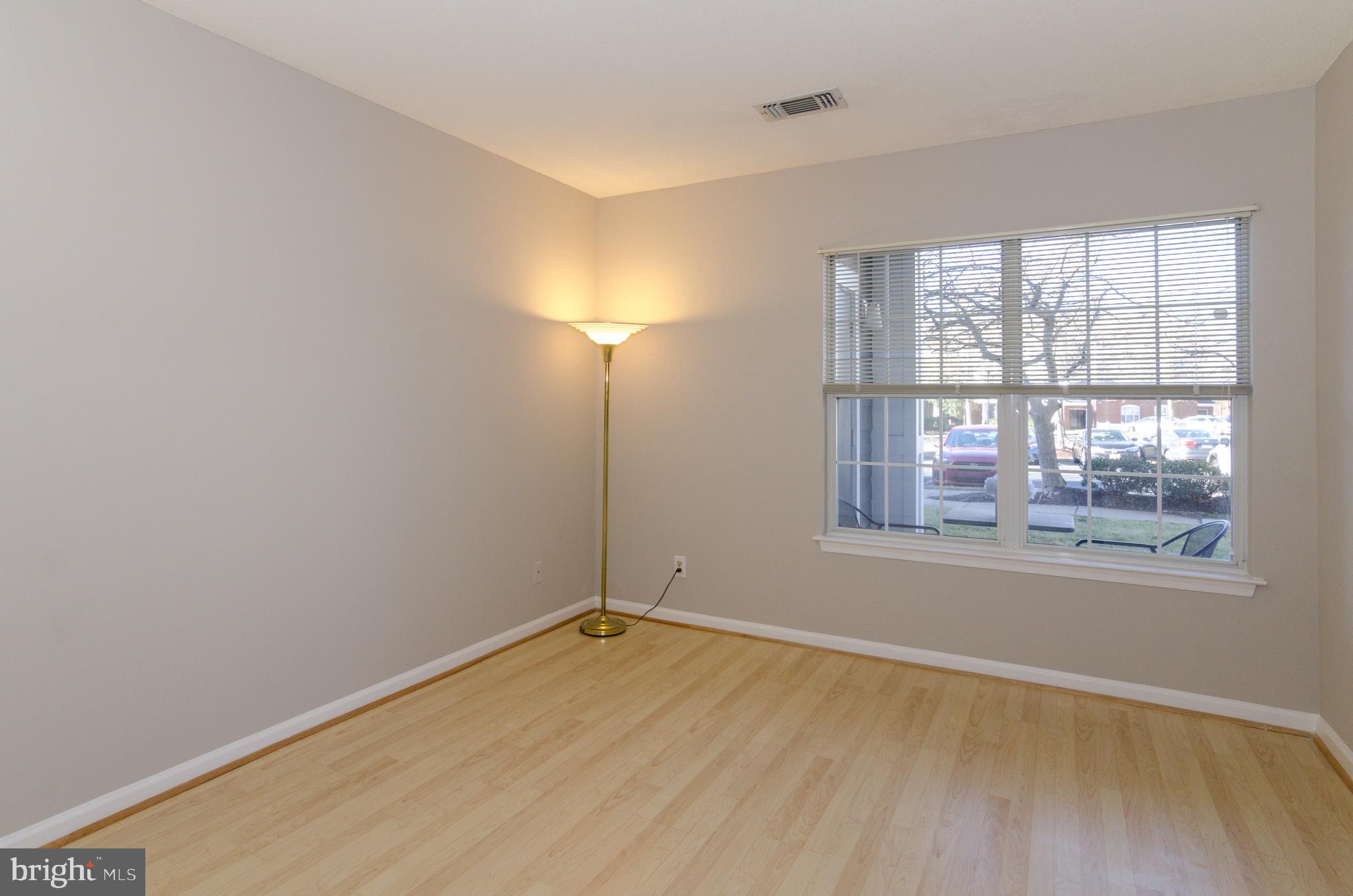 20273 Beechwood Ter #101