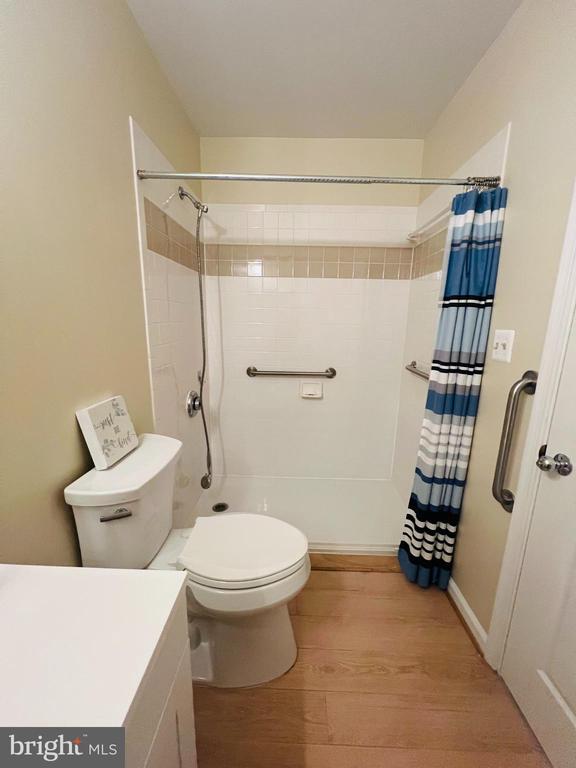 20273 Beechwood Ter #101