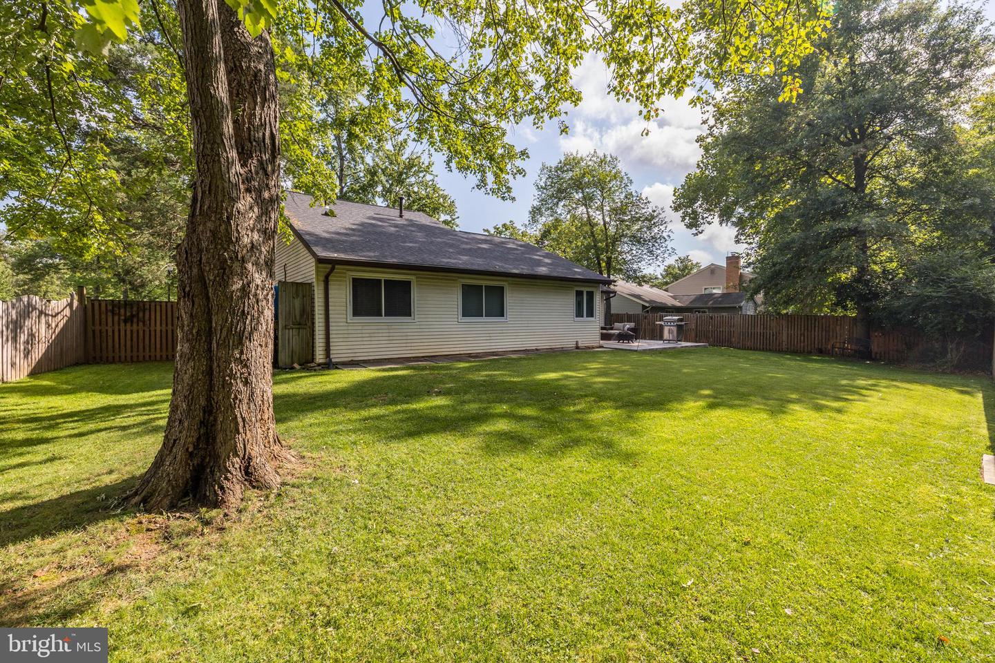 126 HOPELAND LN