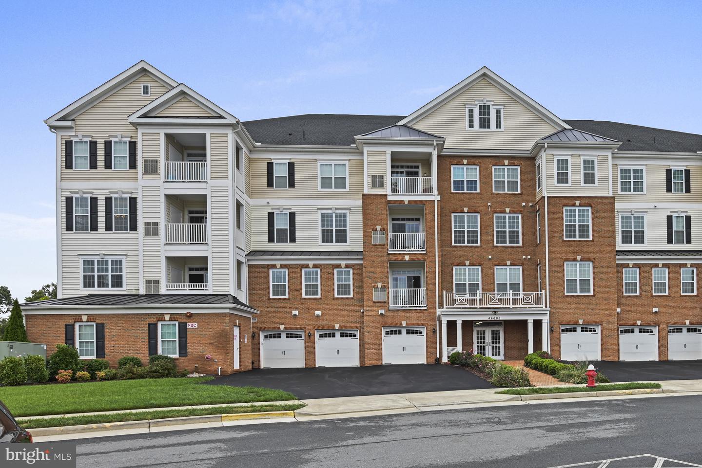 44605 York Crest Ter #306