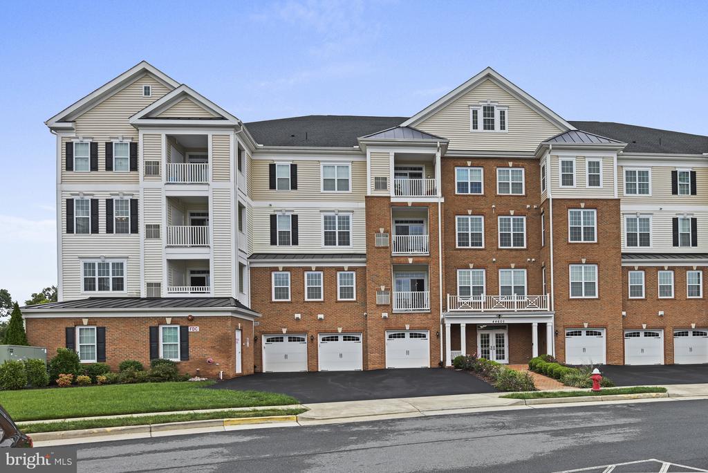 44605 York Crest Ter #306