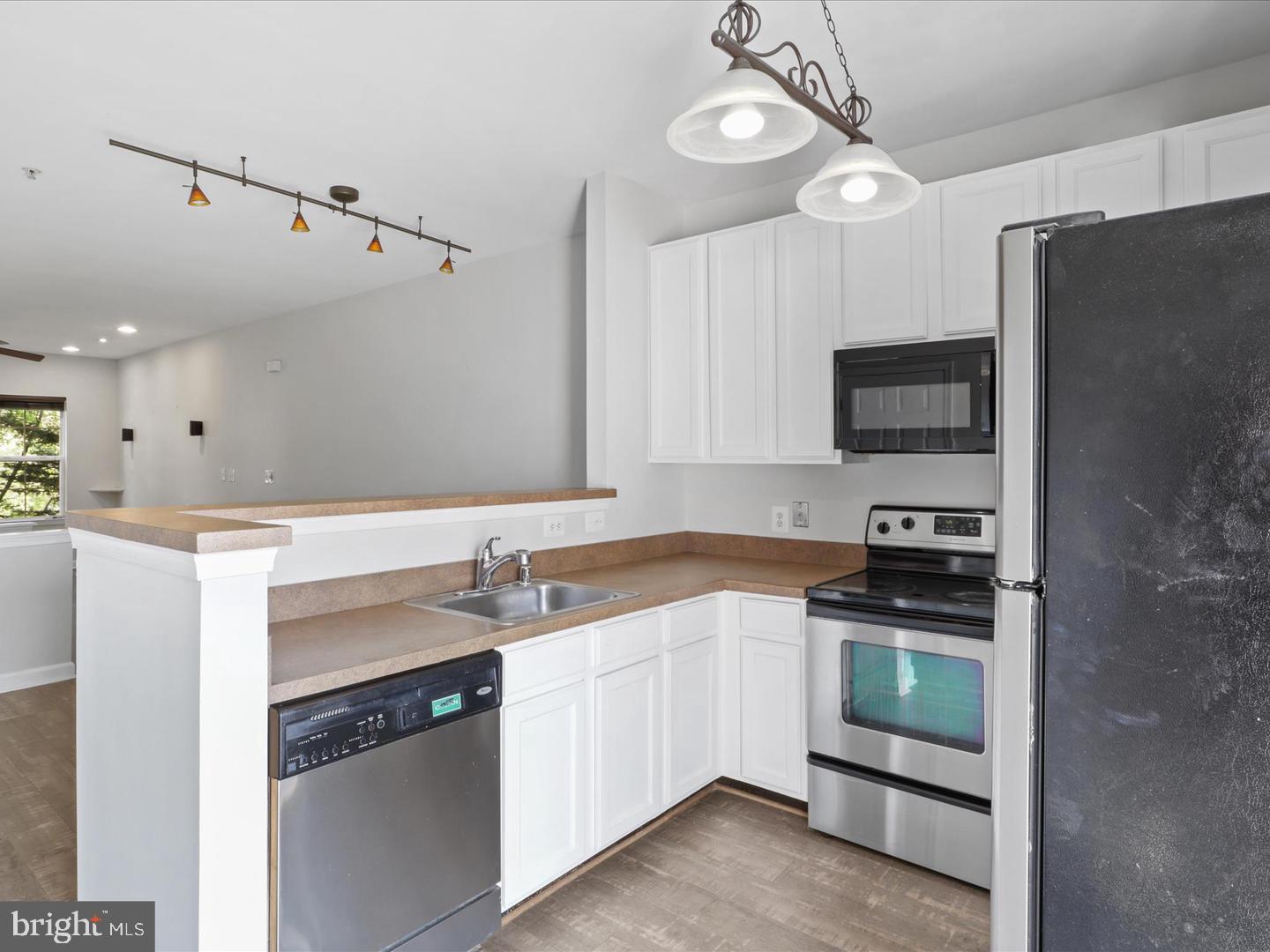 42522 MAYFLOWER TERRACE