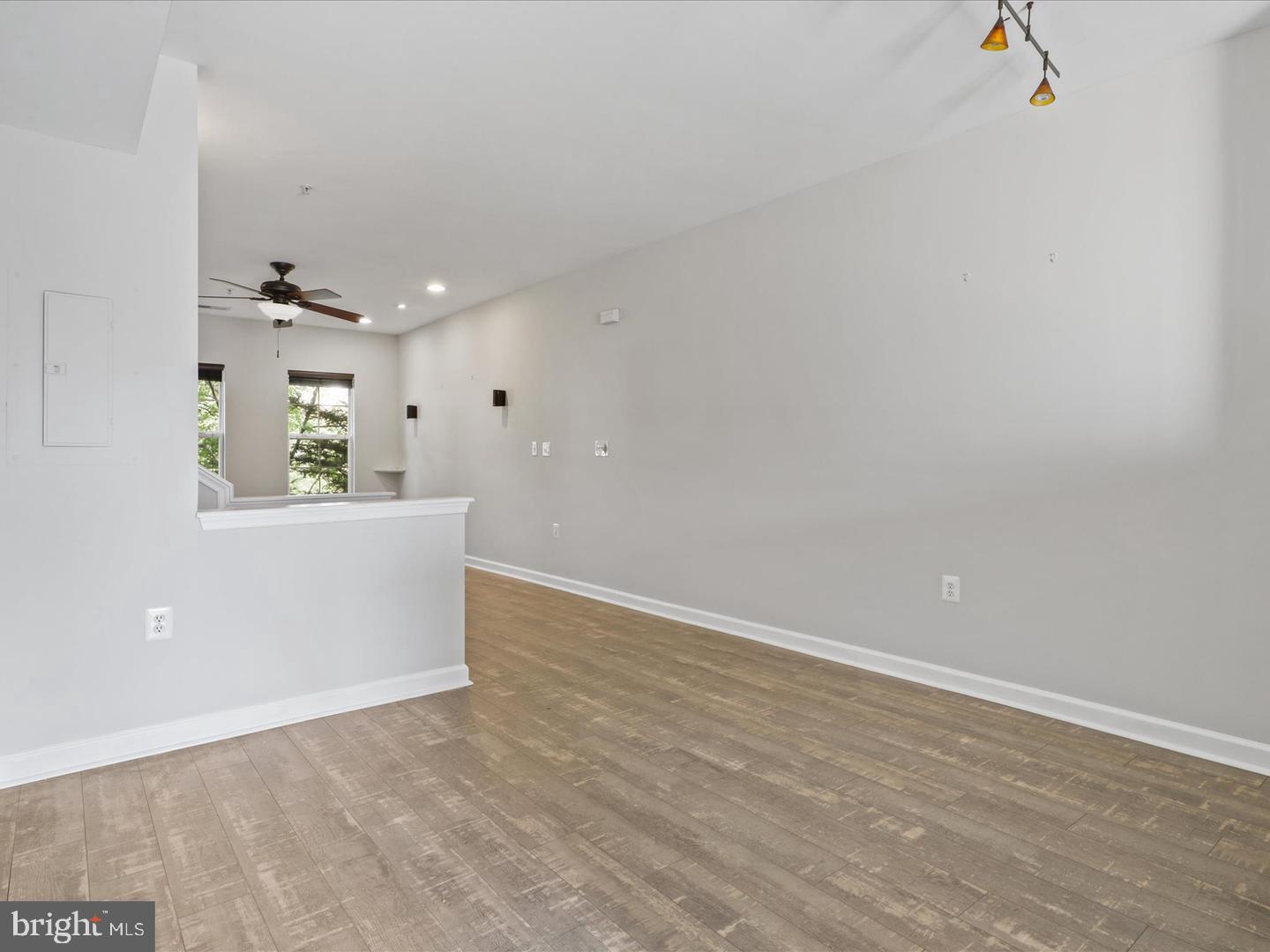 42522 MAYFLOWER TERRACE
